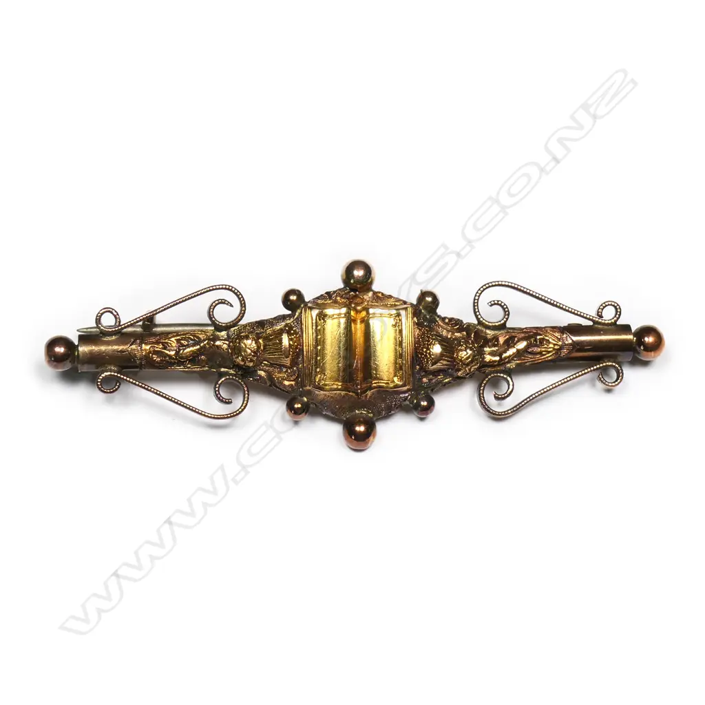 John Hislop (Dunedin) 9ct gold bar brooch, Image 1++